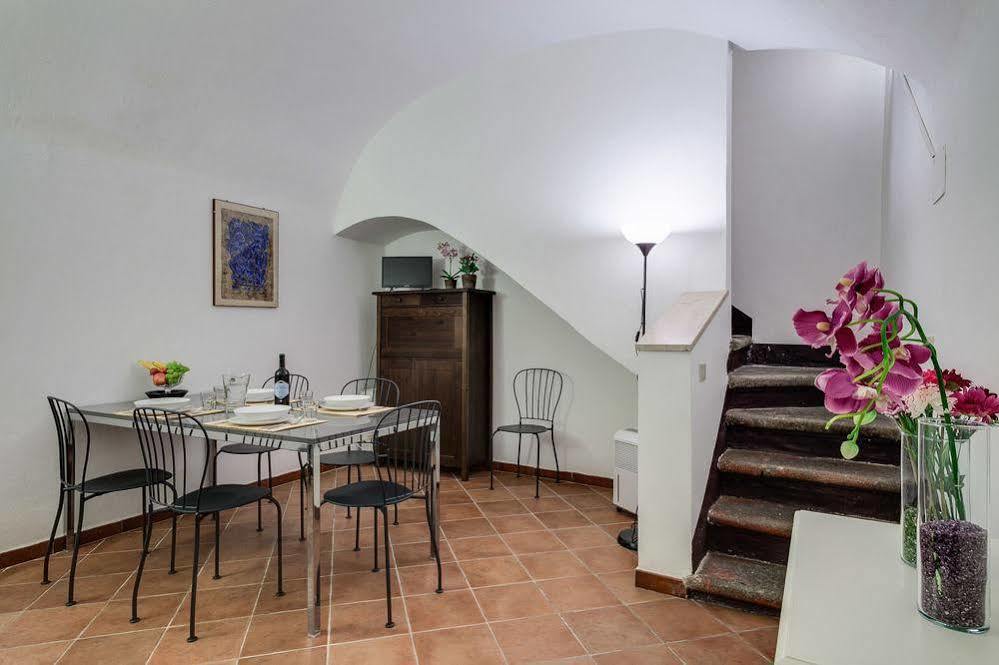 Navona Inn Apartments Rzym Zewnętrze zdjęcie